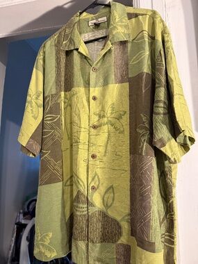 Tommy Bahama Silk Palm Tree Green Shirt Mens Large Hawaiian Resort Button Up